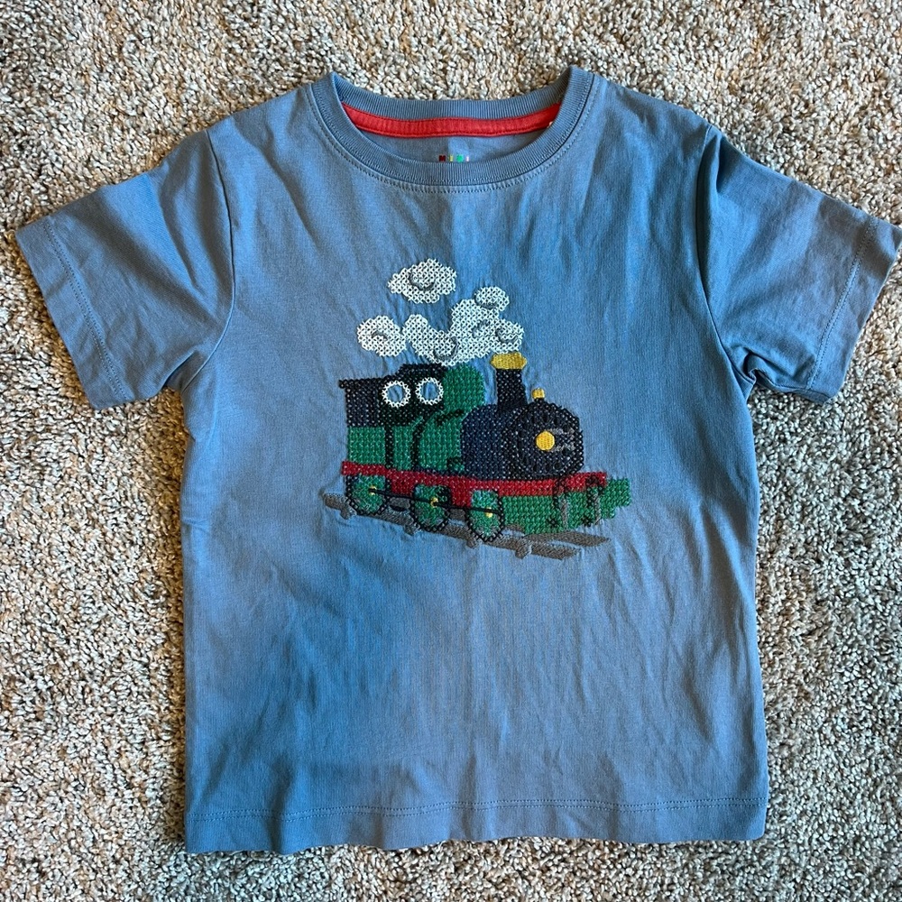 Mini Boden 3-4y superstitch train shirt